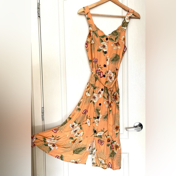 Monteau Dresses & Skirts - Monteau Los Angeles Tropical Floral Button-Front Midid Dress Sz M Cottagecore